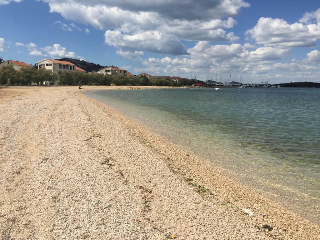 Beach Apartment Kate With Sea View, Balcony And Parking, Murter, Dalmatia Exteriér fotografie